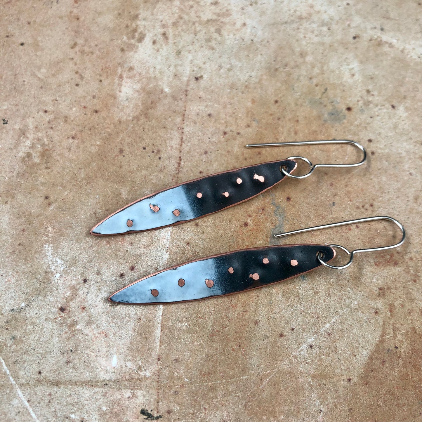 White & Black Repurposed Copper/Narrow Leaf