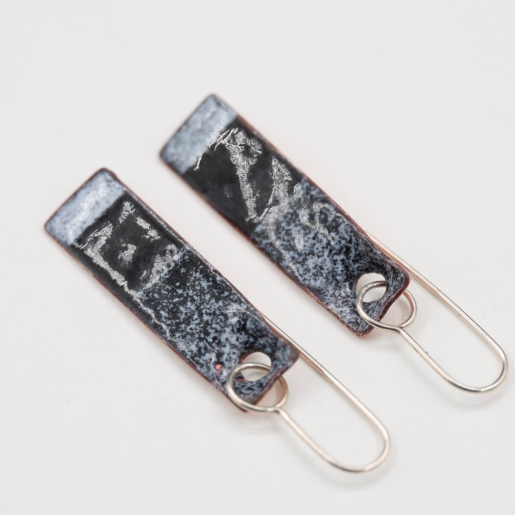 Black & white Enamel Earrings / Long Rectangle