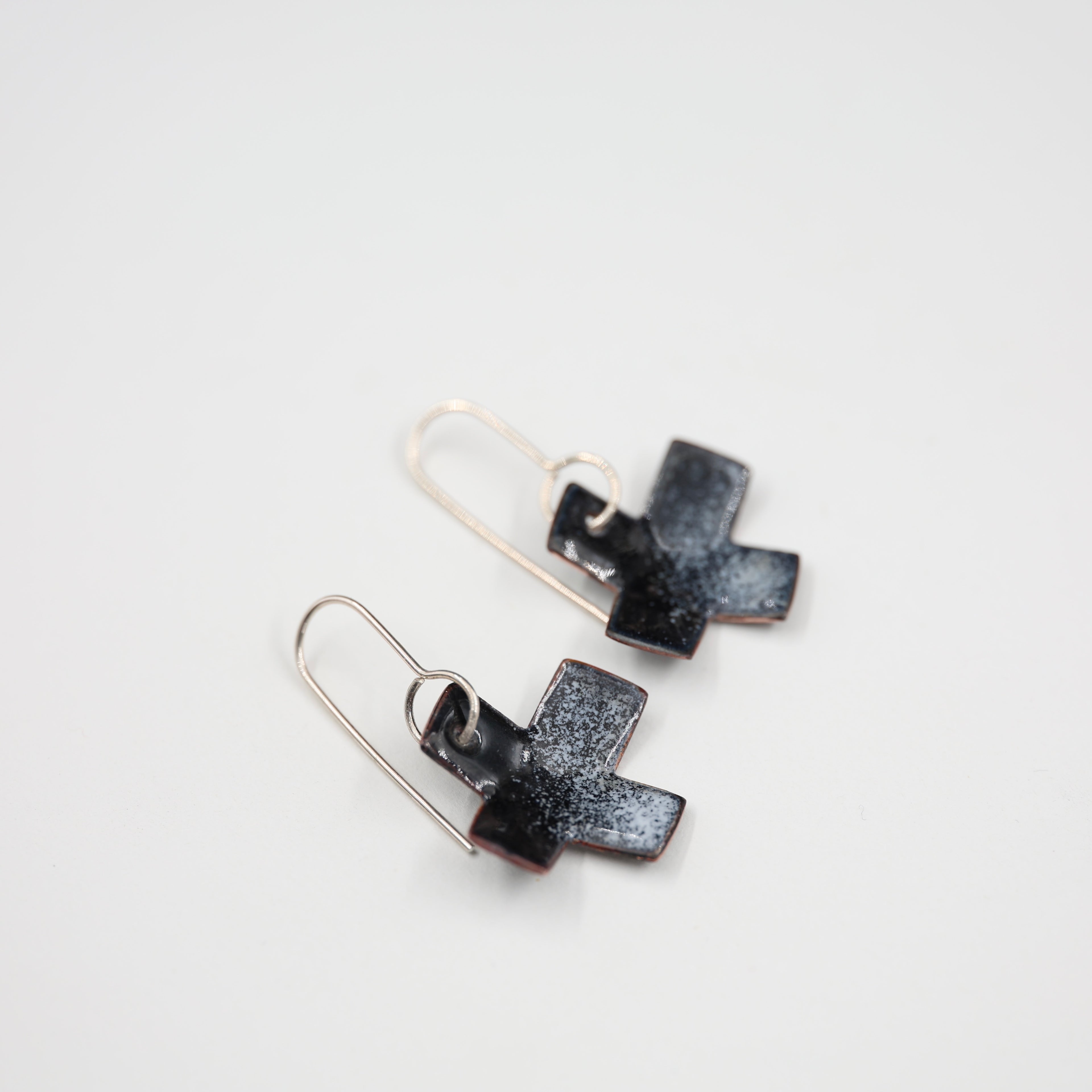 Black & white Enamel Earrings / Cross