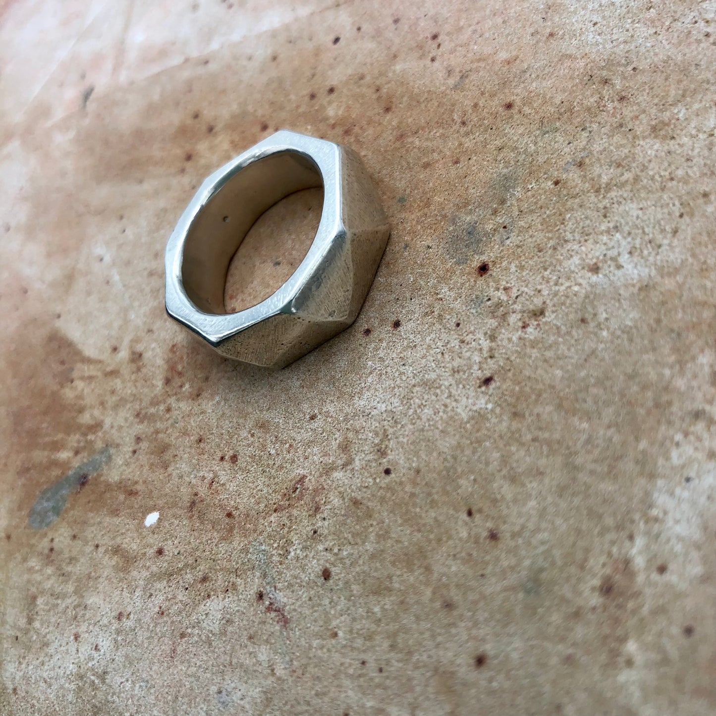 Chunky Geometric Ring