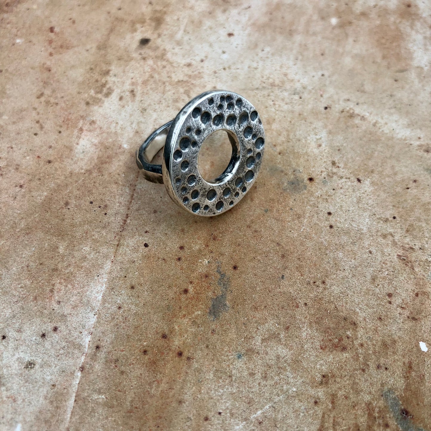 Dot Circle Ring Large