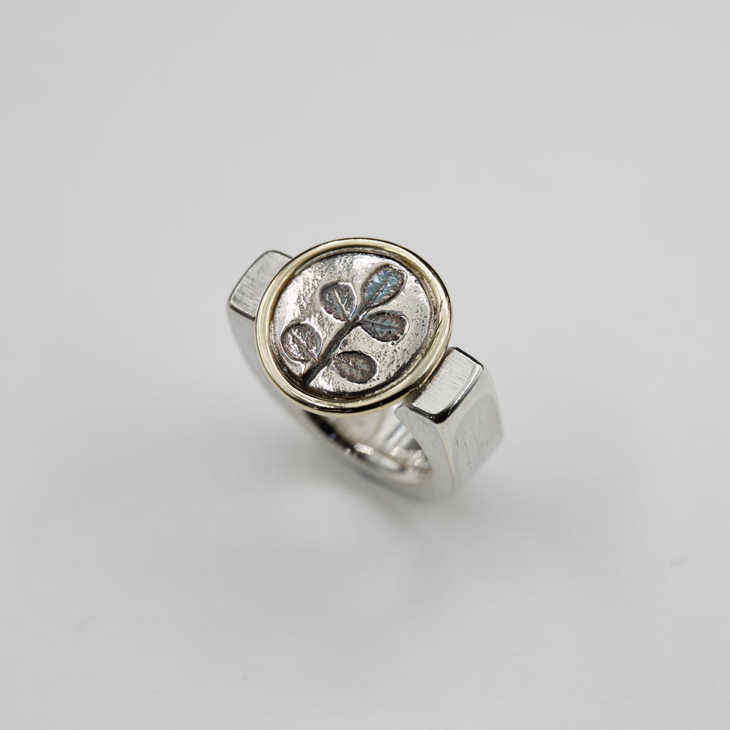 Kōwhai Leaf- Silver/Brass Ring