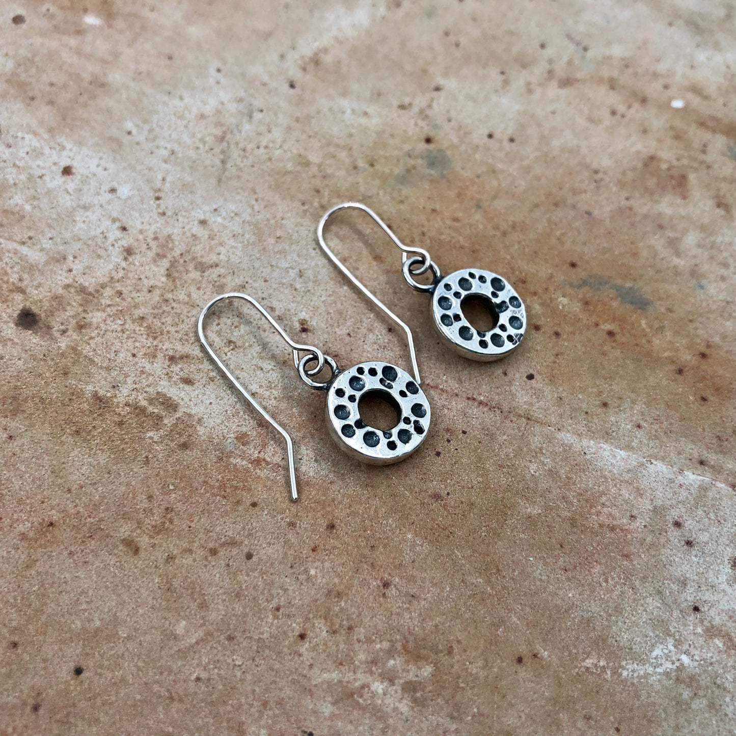 Dotted Circle Contemporary Style Earrings